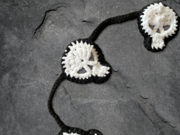 Guirlande têtes de morts