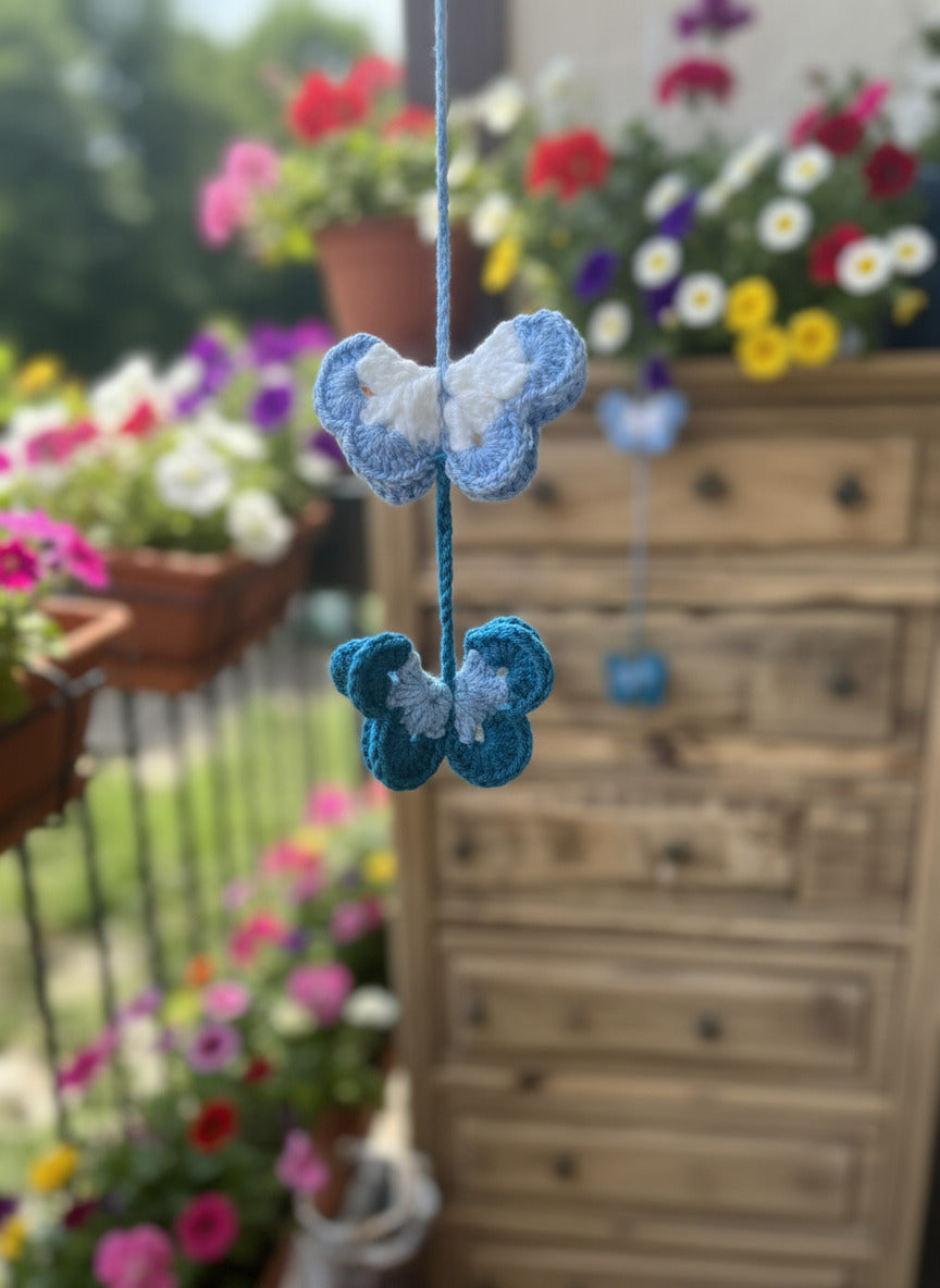 Suspension Spirale Papillons Bleue